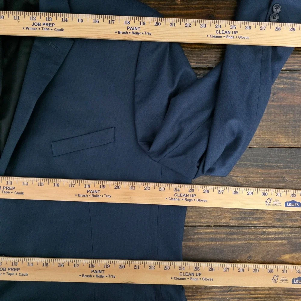 Calvin Klein Men's Sport Coat Blazer Two Button Navy Herringbone Poly Blend 48R